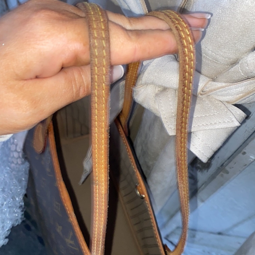 LV Neverfull MM - Picture 9 of 13